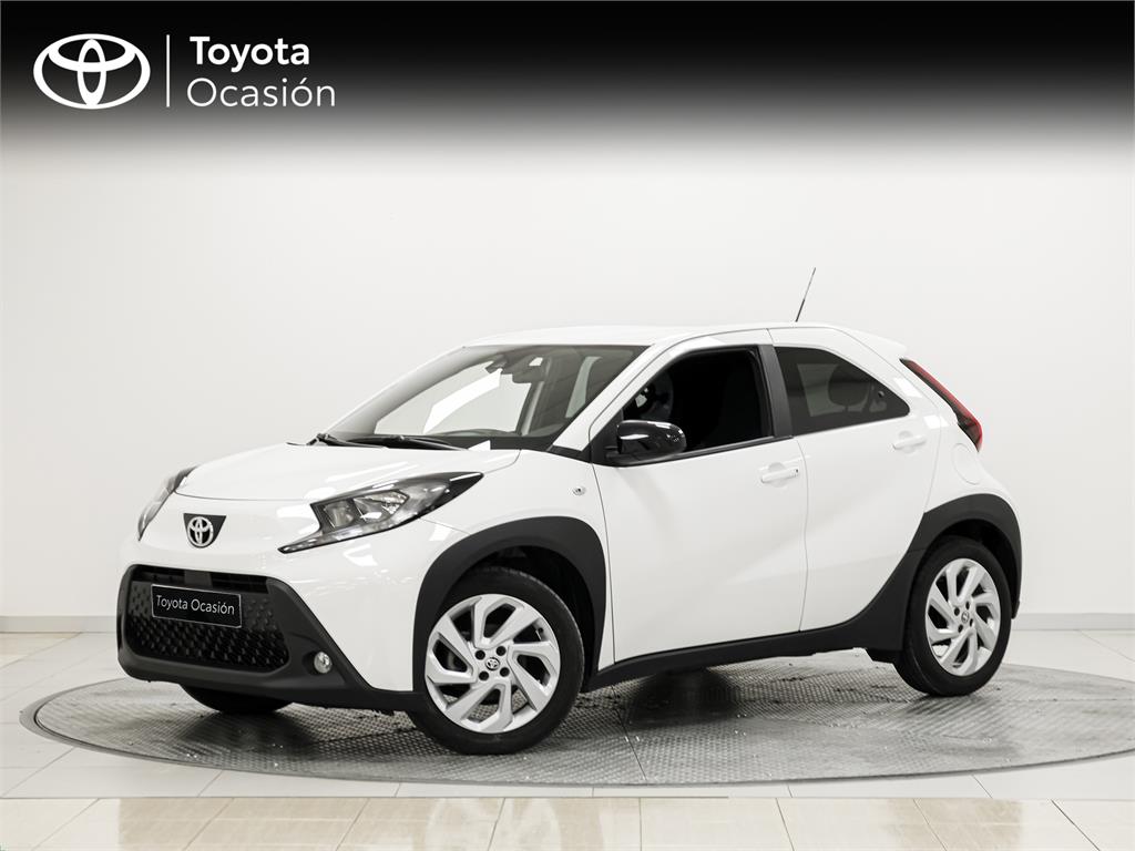 TOYOTA Aygo X Cross Play