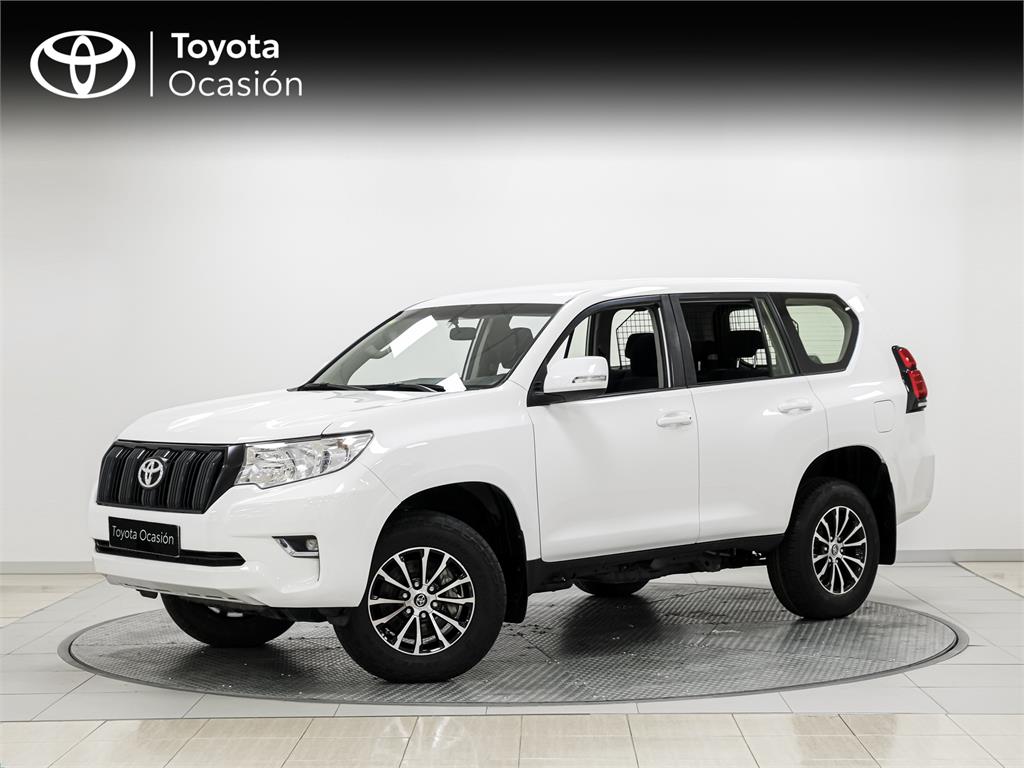 TOYOTA Land Cruiser 5P GX 2.8L T/M 6v (4x4)