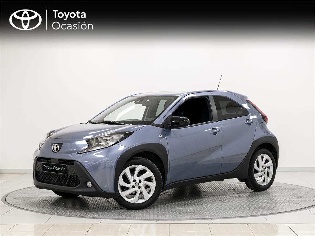 TOYOTA Aygo X Cross Play