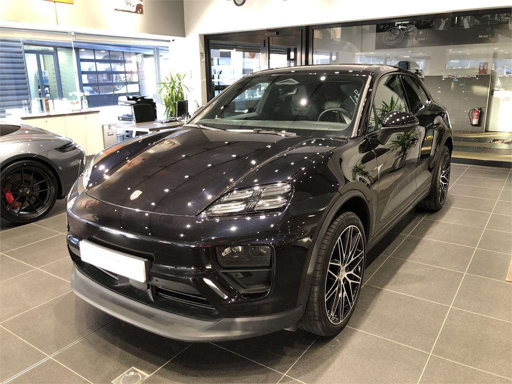 PORSCHE Macan 4