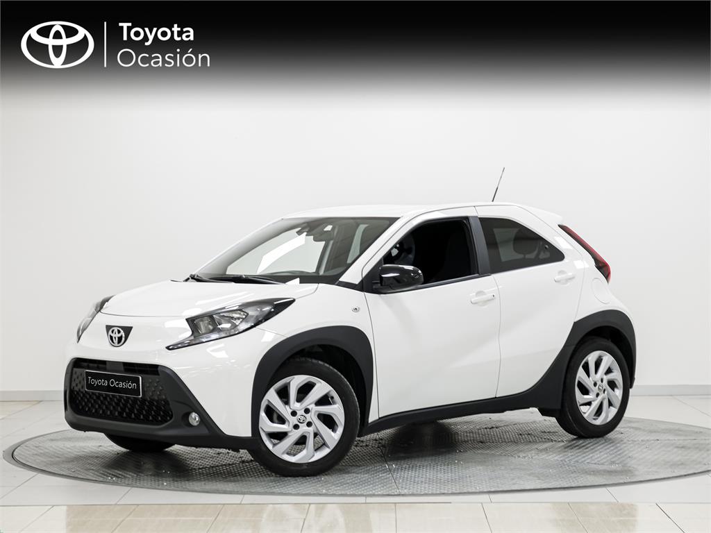 TOYOTA Aygo X Cross Play